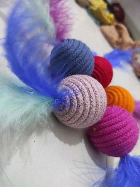 Rattle Rope Cat Toy with Feathers